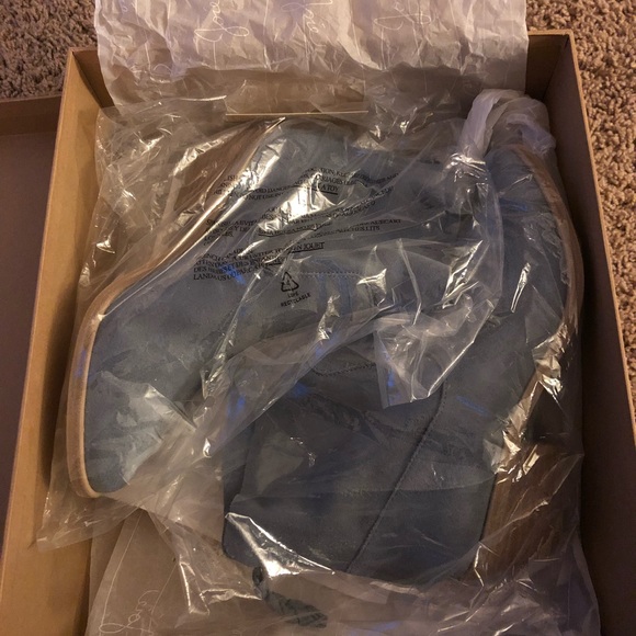 Brand new Joie booties - Picture 4 of 8